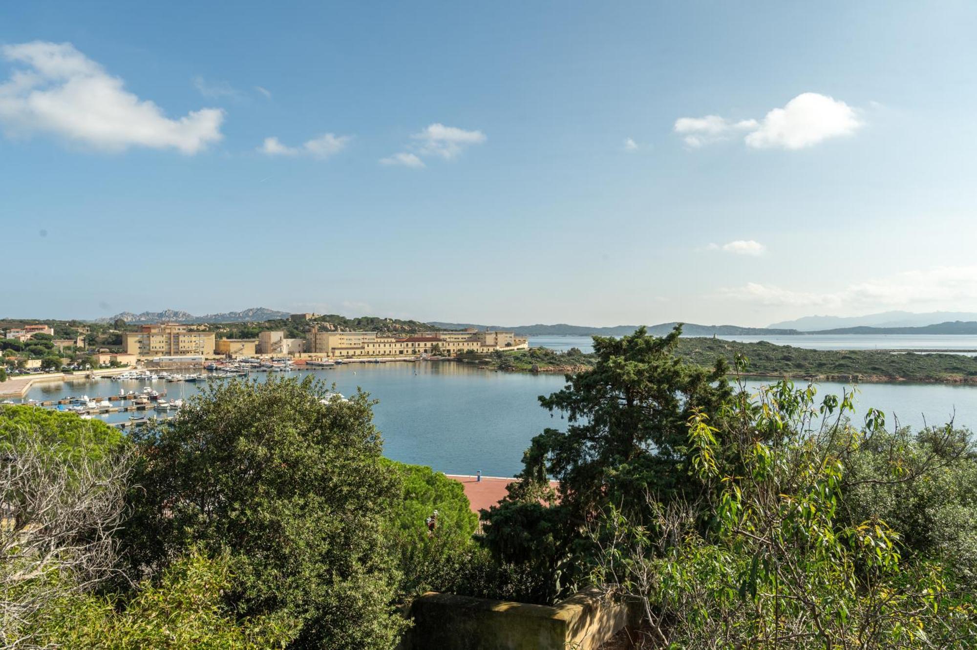 Le Giare Villa La Maddalena  Exterior photo